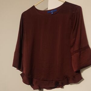 Women's Burgundy Top